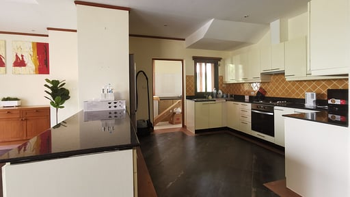 Laguna Villa Three Kitchen