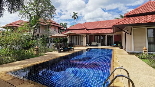 Laguna Villa Twelve Swimming pool