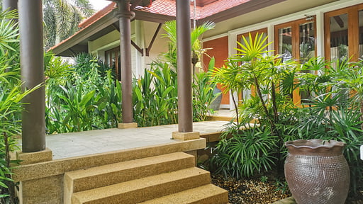 Laguna Villa Twelve Others