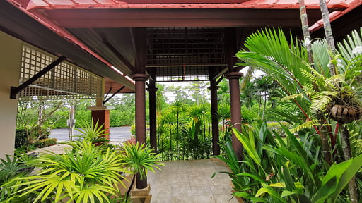 Laguna Villa Twelve Others