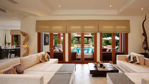 Laguna Waters Living room