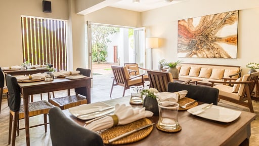 Lake Lodge Villa Living room 1