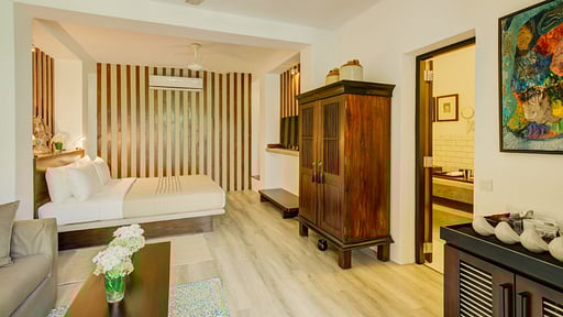 Lake Lodge Villa Bedroom 4