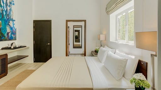 Lake Lodge Villa Bedroom 8