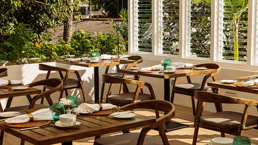 Lake Lodge Villa Dining area