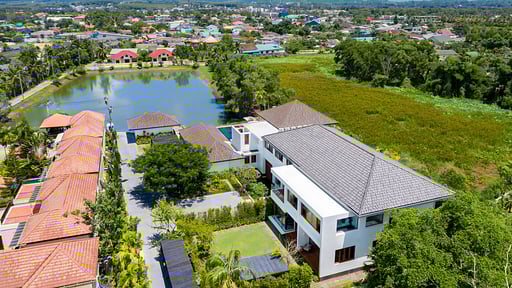 Lake View Villa Drone pictures