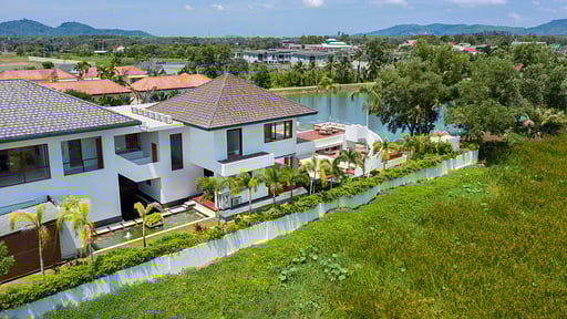 Lake View Villa Drone pictures