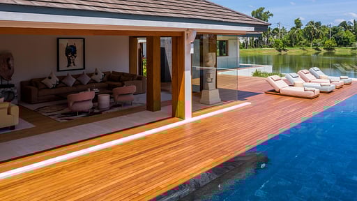 Lake View Villa Swimming pool