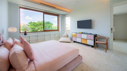 Lake View Villa Bedroom 2