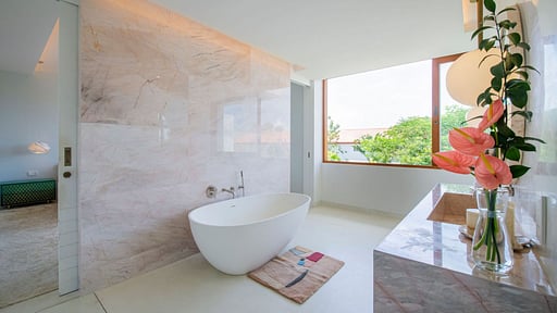 Lake View Villa Bedroom 2