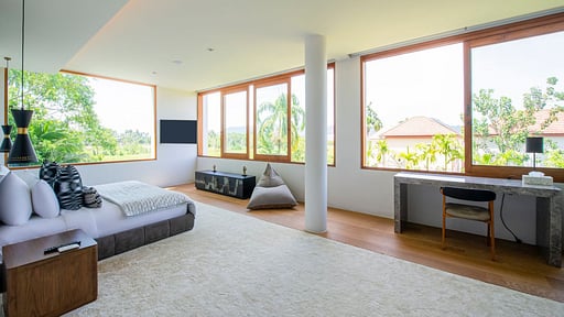 Lake View Villa Bedroom 3