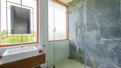 Lake View Villa Bedroom 4