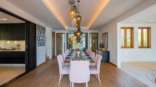 Lake View Villa Dining area