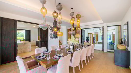 Lake View Villa Dining area