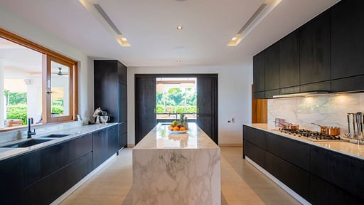 Lake View Villa Kitchen