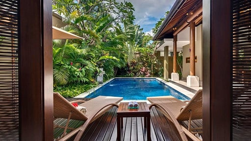 Lakshmi Villa Solo Swimming pool