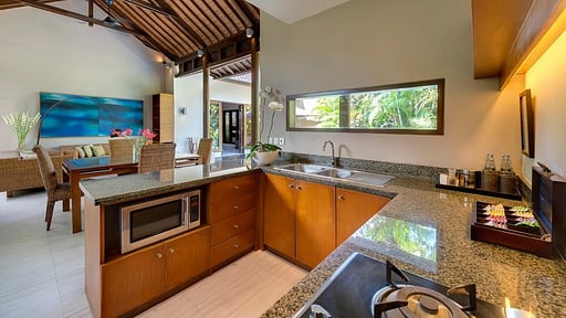 Lakshmi Villa Solo Kitchen