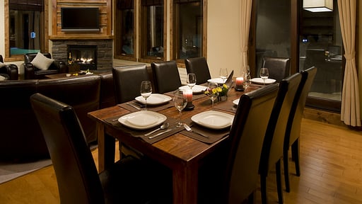 Latitude 42 Niseko Dining area