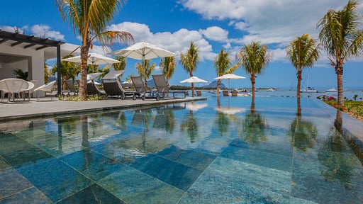 Latitude Penthouse Zwembad 2