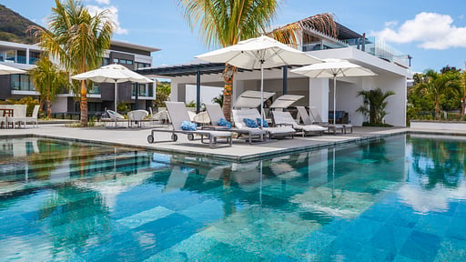 Latitude Penthouse Zwembad 2
