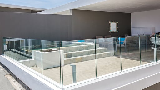 Latitude Penthouse Zwembad 1