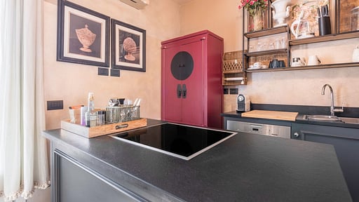 Laurotino Apartment Kitchen