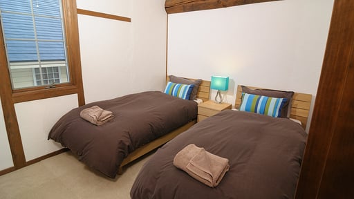 Le Bocage Chalet Deluxe Bedroom 2