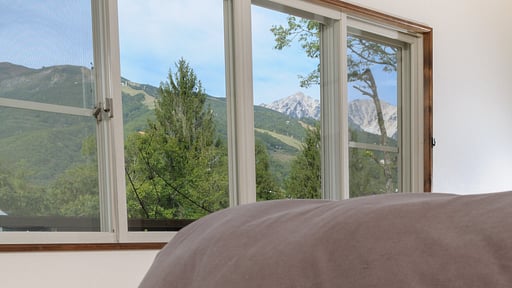 Le Bocage Chalet Luxury Bedroom 1