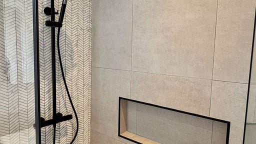 Le Dalblair Premium Bedroom 3