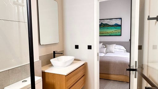 Le Dalblair Premium Bedroom 2