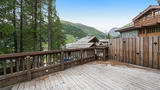 Chalet Le Petit Yeti Terrace/Veranda