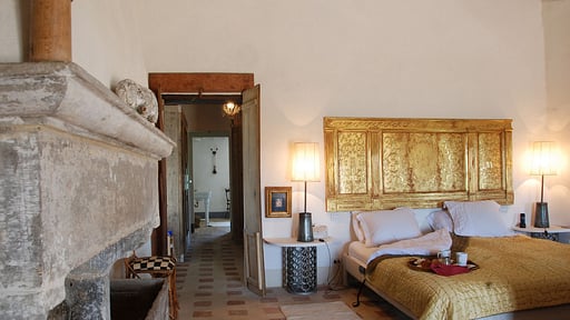 Villa Le Porciglia 12 Slaapkamer 1