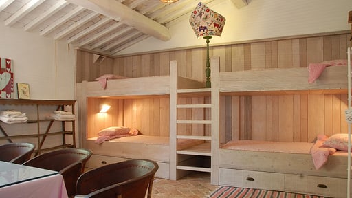 Villa Le Porciglia 12 Slaapkamer 4