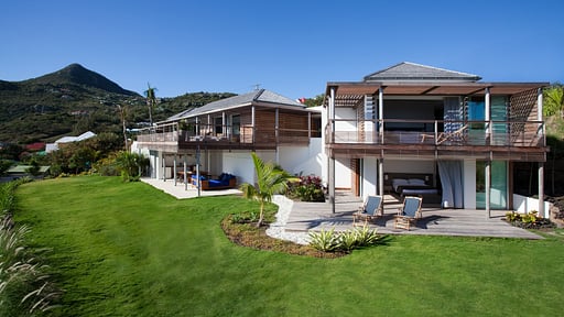 Le Sereno Villas Surroundings