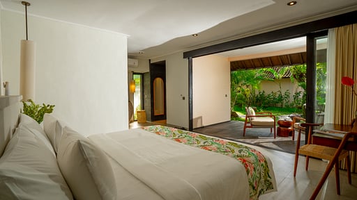 Le Sunset Villa Bedroom 6