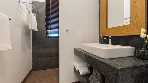 Lemongrass Residence Bedroom 4