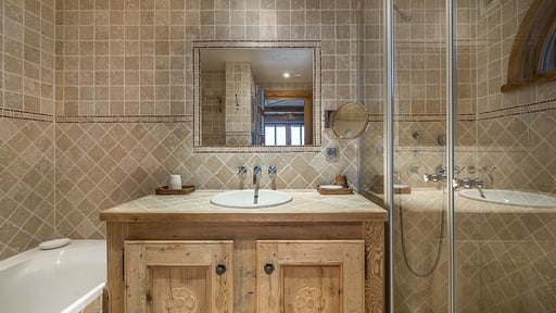 Chalet Les 3 Soeurs Bedroom 1