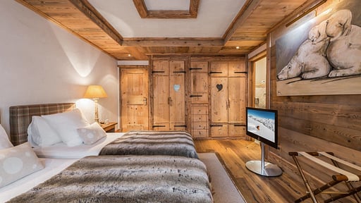 Chalet Les 3 Soeurs Bedroom 2