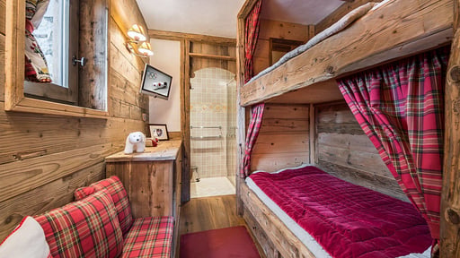 Chalet Les 3 Soeurs Bedroom 4