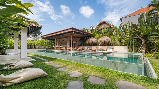 Lexington Palace Villa Swimming pool