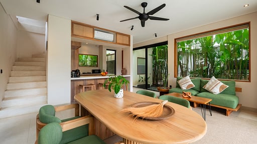 Lexington Palace Villa Dining area 4