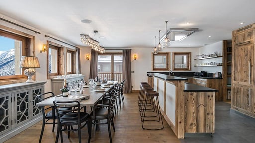 Chalet Libellule Dining area