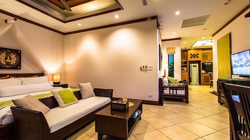 Lily Villa Bedroom 1