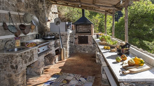 Limonaia Villa Kitchen
