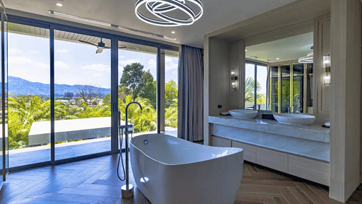 Lion Villa Bedroom 1