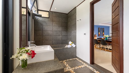 Lipa Talay Jed Bedroom 1