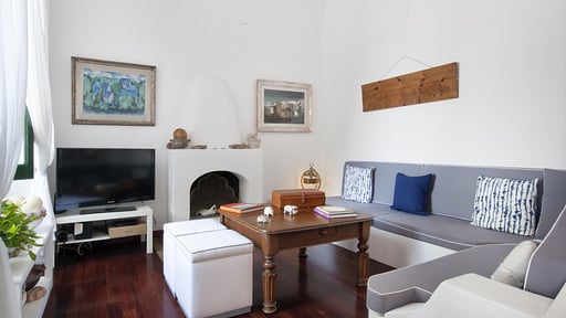 Villa Lo Scoglio Living room