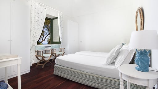 Villa Lo Scoglio Bedroom 4