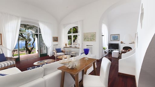 Villa Lo Scoglio Living room