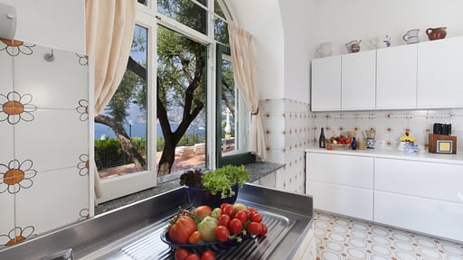 Villa Lo Scoglio Kitchen